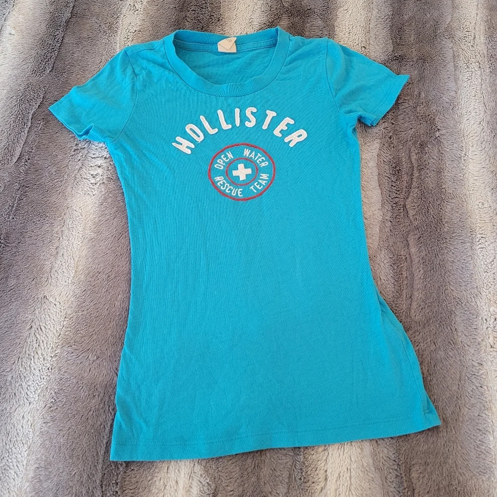 VINTAGE Hollister T-shirt size xs - Picture 1 of 3